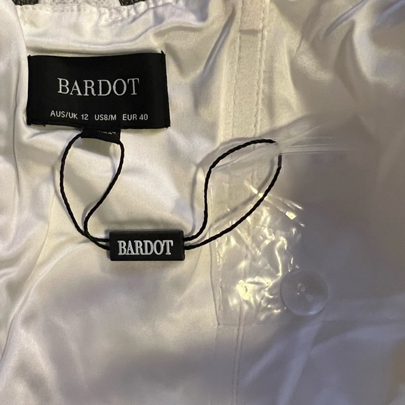 Bardot Lina Dress Women’s Medium White Elegant Fitted Lace Sheath Midi Skirt - Picture 8 of 9